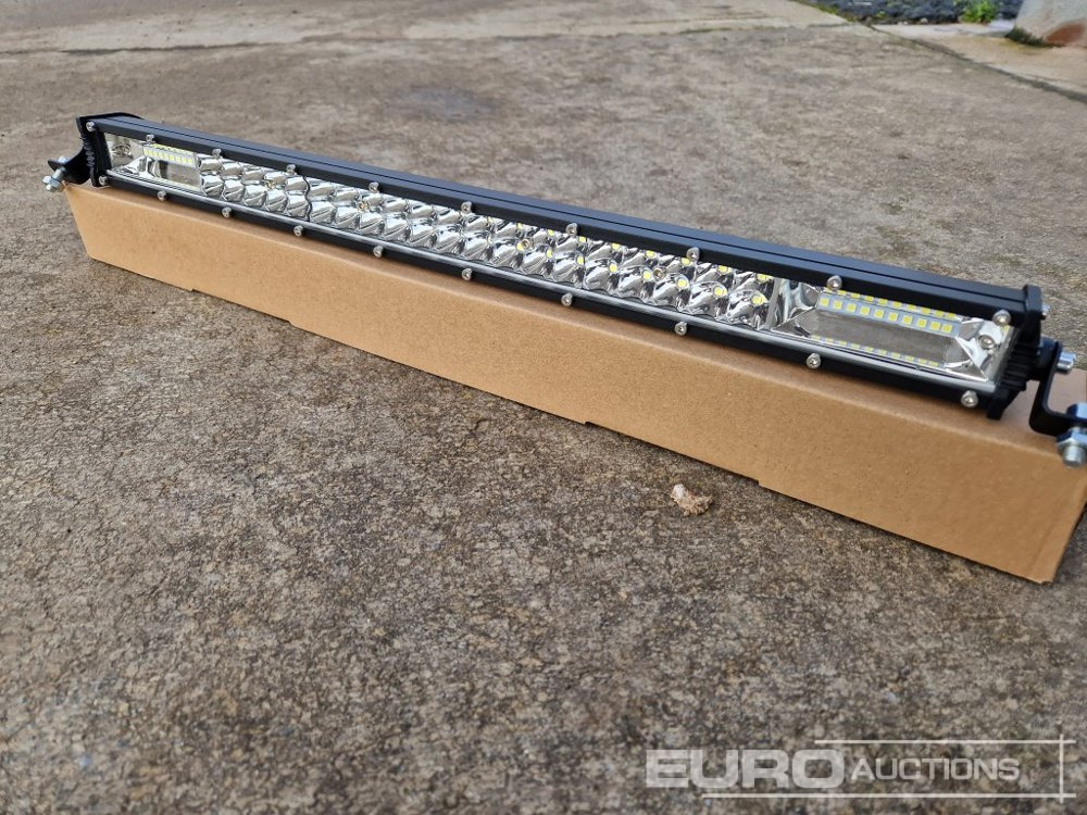 Unused 20" 180W Combo Beam LED Light Bar, Mounting Brackets, IP68 Waterproof - Оборудване за гаражи/ Работилници: снимка 5 Unused 20" 180W Combo Beam LED Light Bar, Mounting Brackets, IP68 Waterproof - Оборудване за гаражи/ Работилници: снимка 5