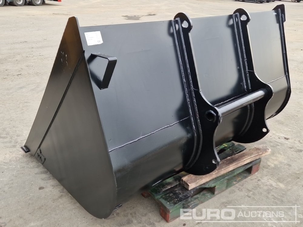 Unused 2025 94" Front Loading Bucket to suit Manitou Telehandlers - Кофа: снимка 2 Unused 2025 94" Front Loading Bucket to suit Manitou Telehandlers - Кофа: снимка 2