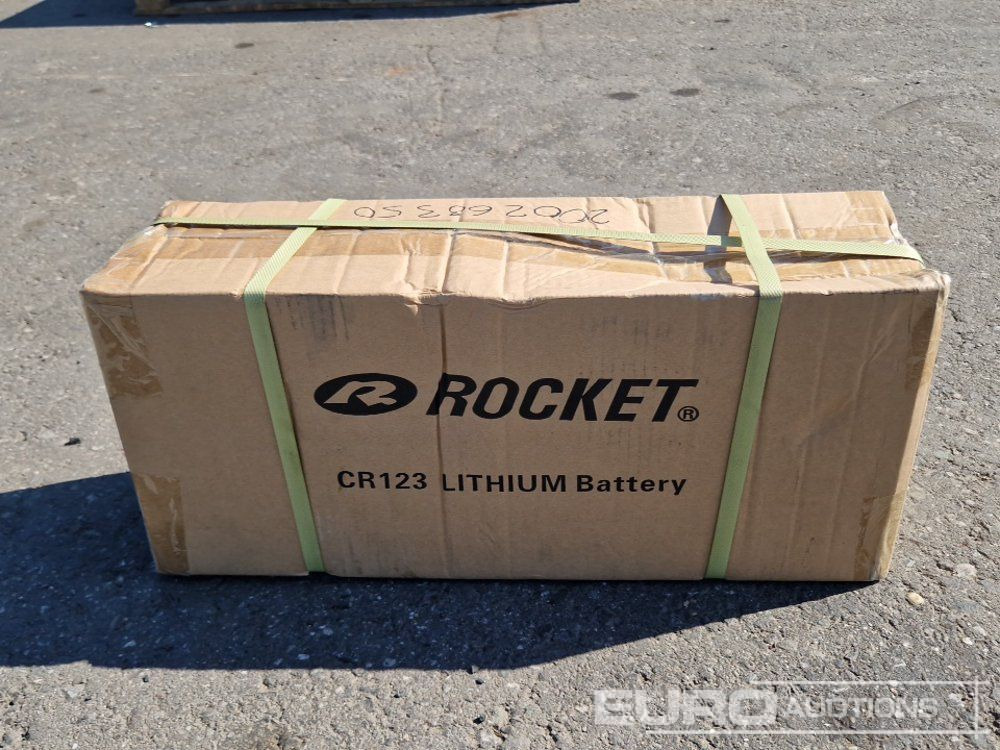 Unused CR123 Lithium Battery (100 of) - Инструмент/ Оборудване: снимка 2 Unused CR123 Lithium Battery (100 of) - Инструмент/ Оборудване: снимка 2