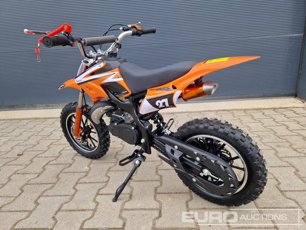 Unused DIRTBIKE 50R-D705 49CC Kids Petrol Motorbike, Automatic - Мотоциклет: снимка 4 Unused DIRTBIKE 50R-D705 49CC Kids Petrol Motorbike, Automatic - Мотоциклет: снимка 4
