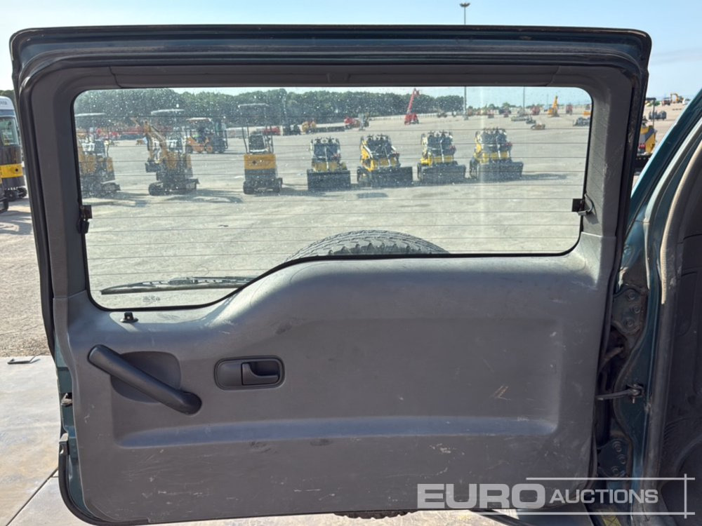 Джип 1995 Nissan Terrano II: снимка 26