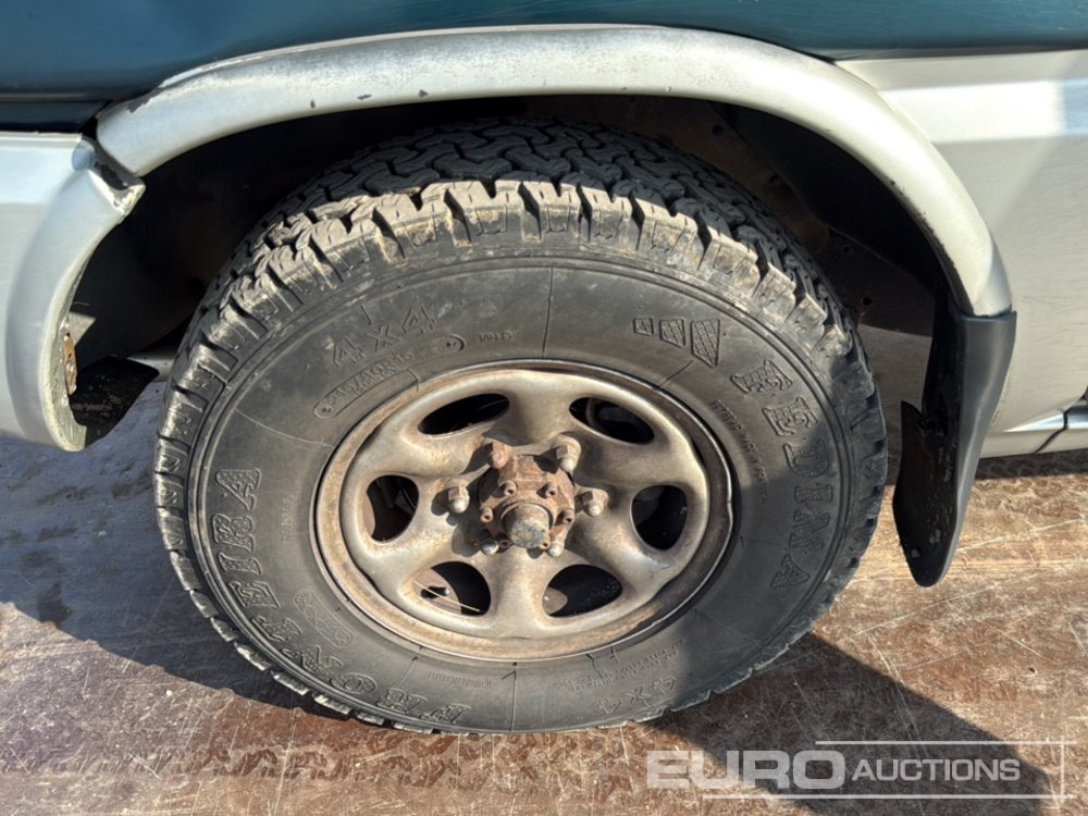 Джип 1995 Nissan Terrano II: снимка 9