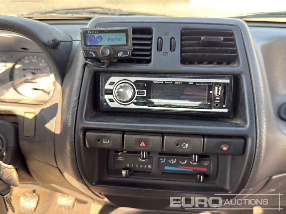 Джип 1995 Nissan Terrano II: снимка 19