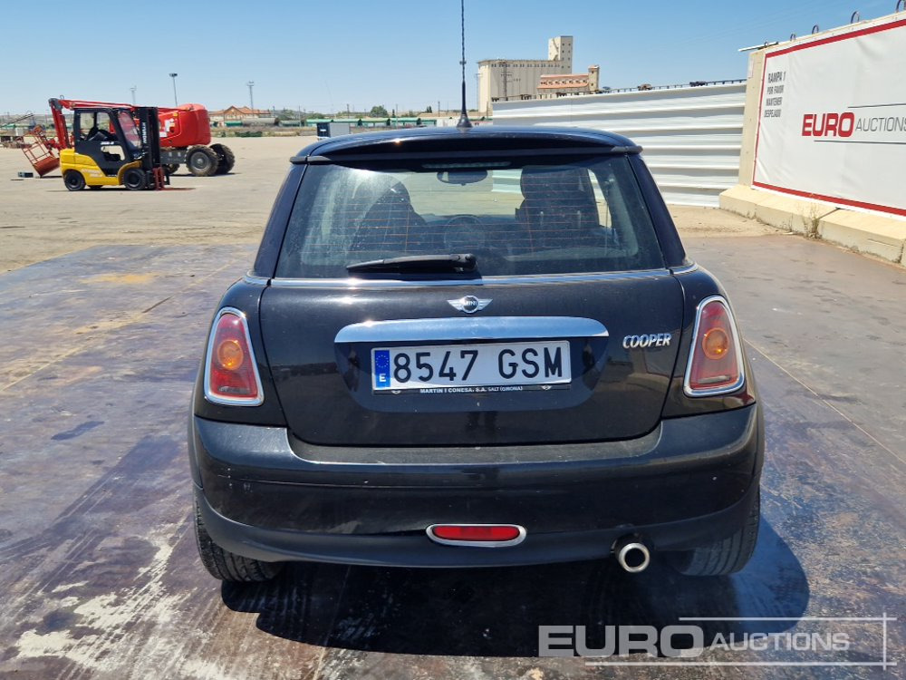 2009 Mini Cooper - Лек автомобил: снимка 4 2009 Mini Cooper - Лек автомобил: снимка 4