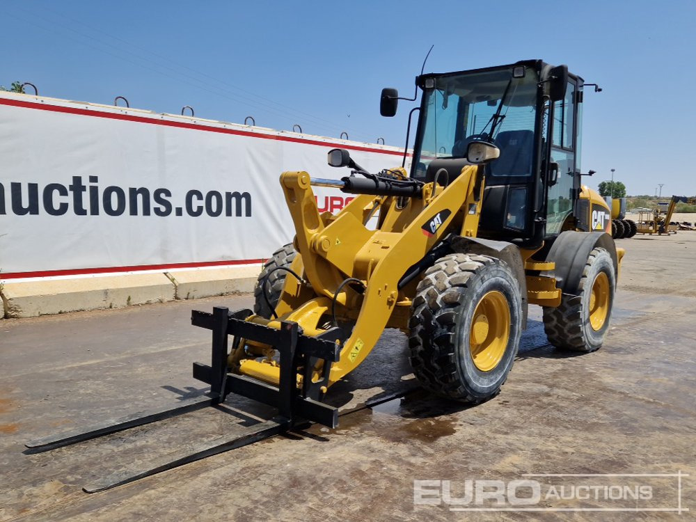 2010 CAT 908H - Колесен товарач: снимка 1 2010 CAT 908H - Колесен товарач: снимка 1