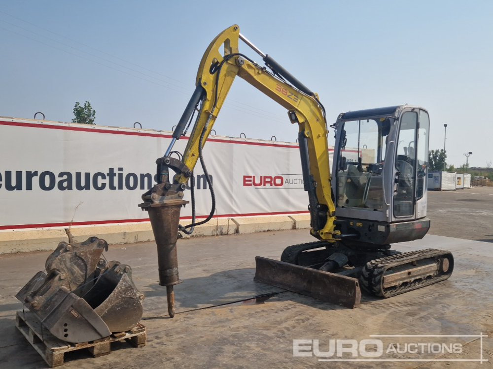 2011 Wacker Neuson 38Z3 - Мини багер: снимка 1 2011 Wacker Neuson 38Z3 - Мини багер: снимка 1