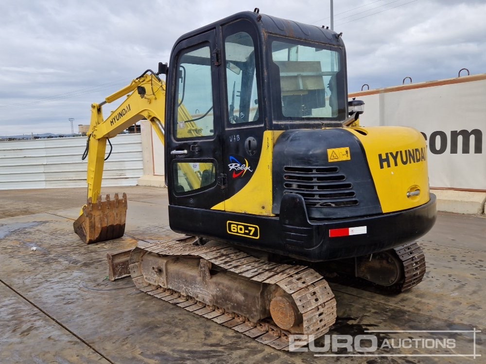 2013 Hyundai R60-7 - Мини багер: снимка 3 2013 Hyundai R60-7 - Мини багер: снимка 3
