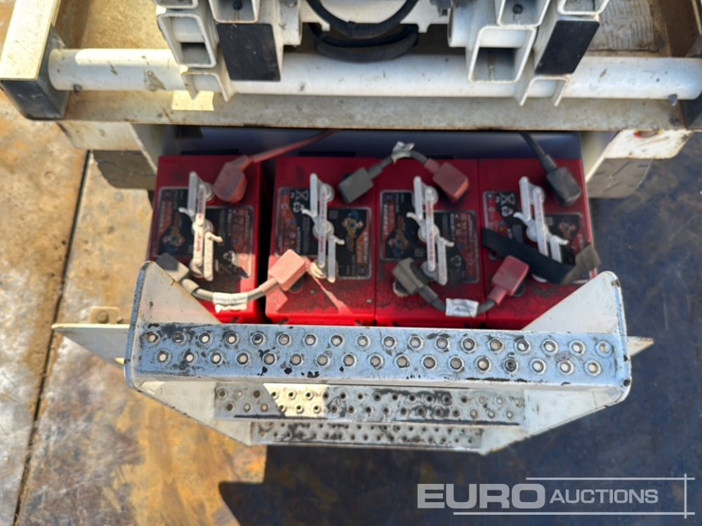 Ножична работна платформа 2014 Haulotte Compact 10: снимка 18