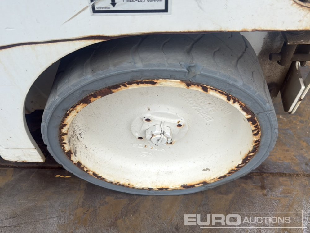 Ножична работна платформа 2014 Haulotte Compact 10: снимка 10