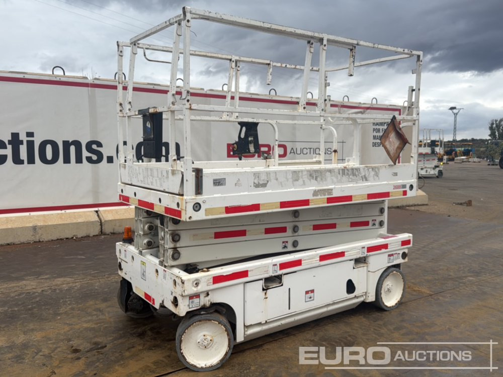 2014 Haulotte Compact 10 - Ножична работна платформа: снимка 1 2014 Haulotte Compact 10 - Ножична работна платформа: снимка 1