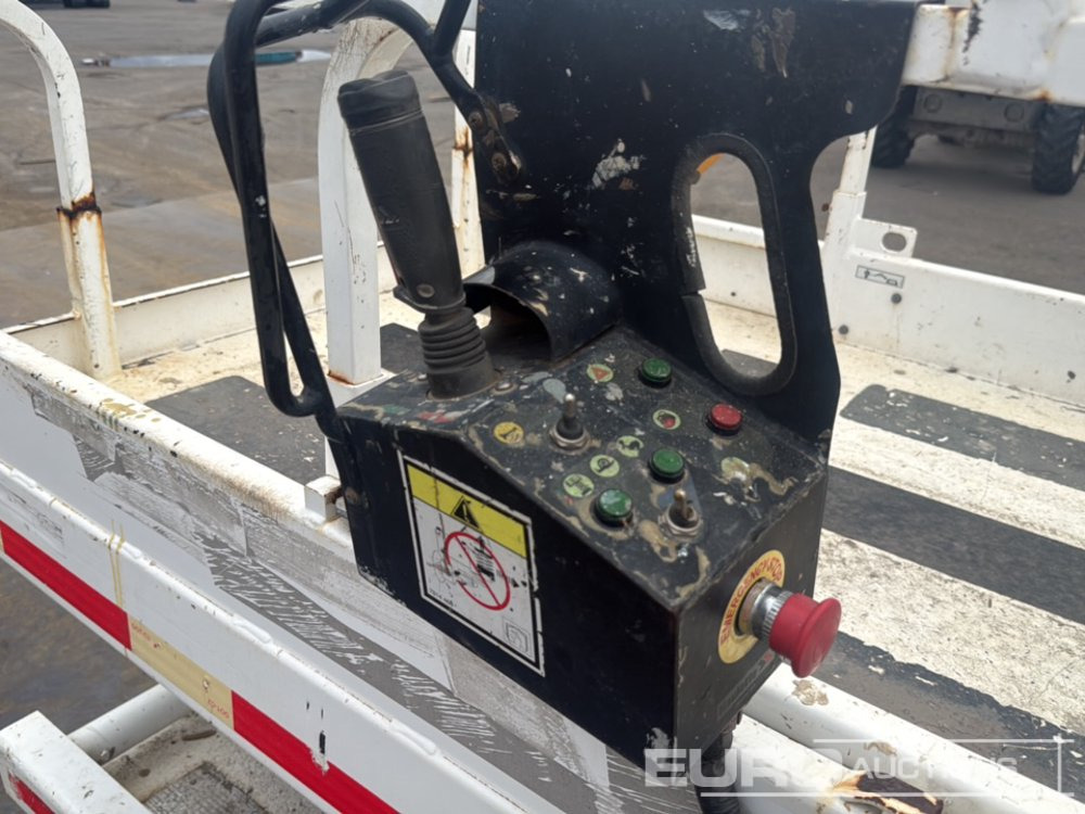 Ножична работна платформа 2014 Haulotte Compact 10: снимка 17