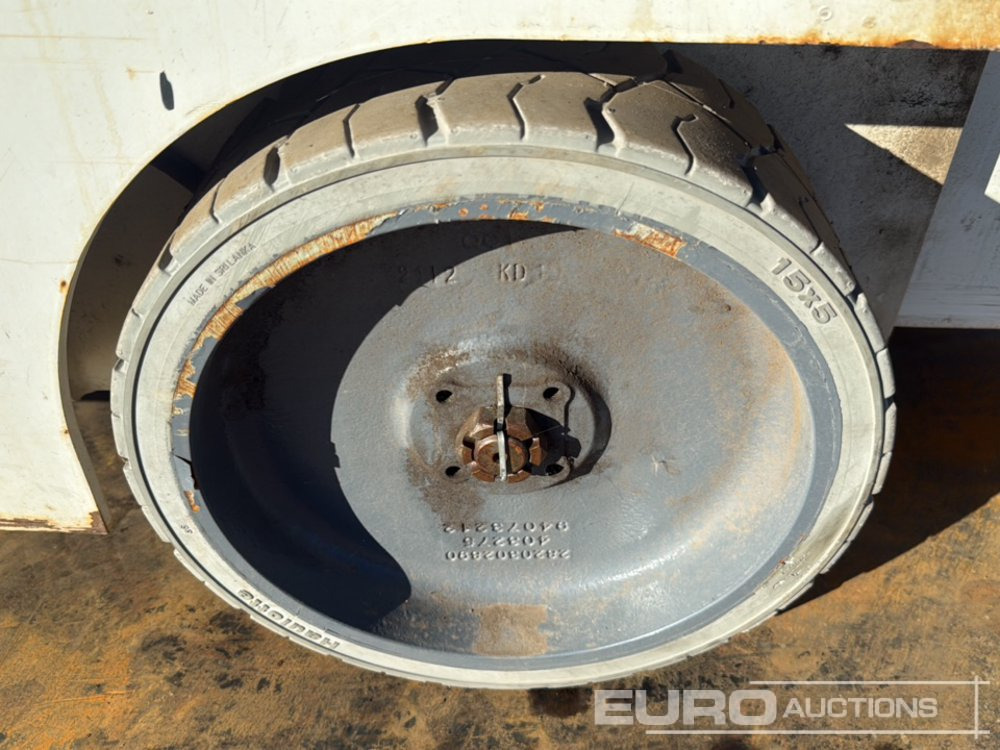 Ножична работна платформа 2014 Haulotte Compact 10: снимка 10