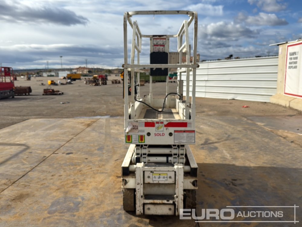 2014 Haulotte Optimum 8 - Ножична работна платформа: снимка 4 2014 Haulotte Optimum 8 - Ножична работна платформа: снимка 4