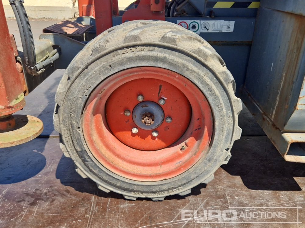 Работна площадка 2015 SkyJack SJ6826RT: снимка 9