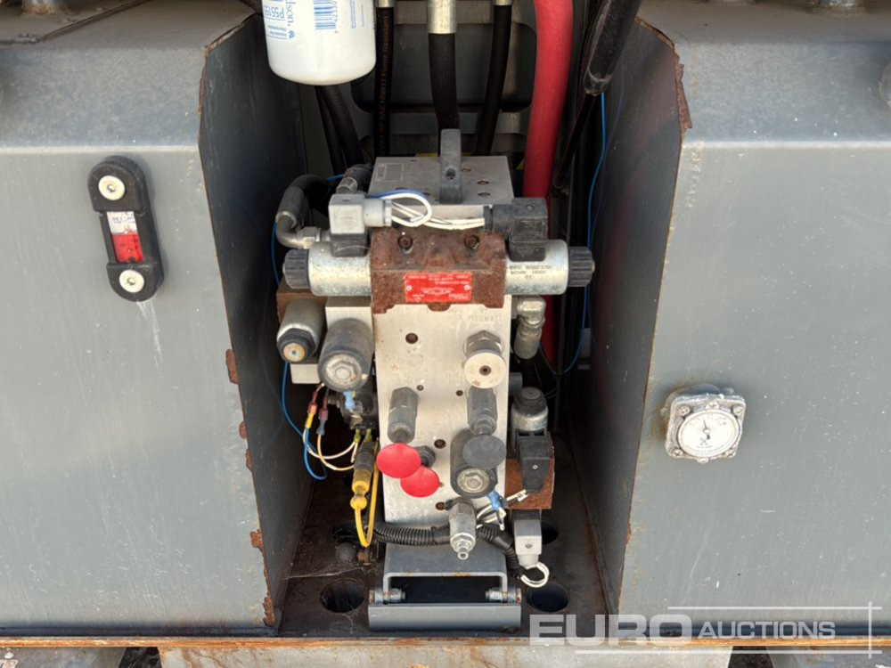 Работна площадка 2015 SkyJack SJ6832RT: снимка 23