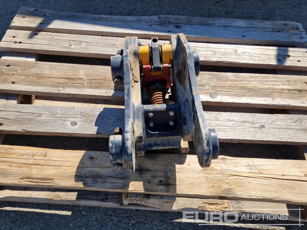 2017 JCB Quick Hitch 980/A02t 68 to Suit 48Z/61R/66Z/67C - Бързо сменник: снимка 3 2017 JCB Quick Hitch 980/A02t 68 to Suit 48Z/61R/66Z/67C - Бързо сменник: снимка 3