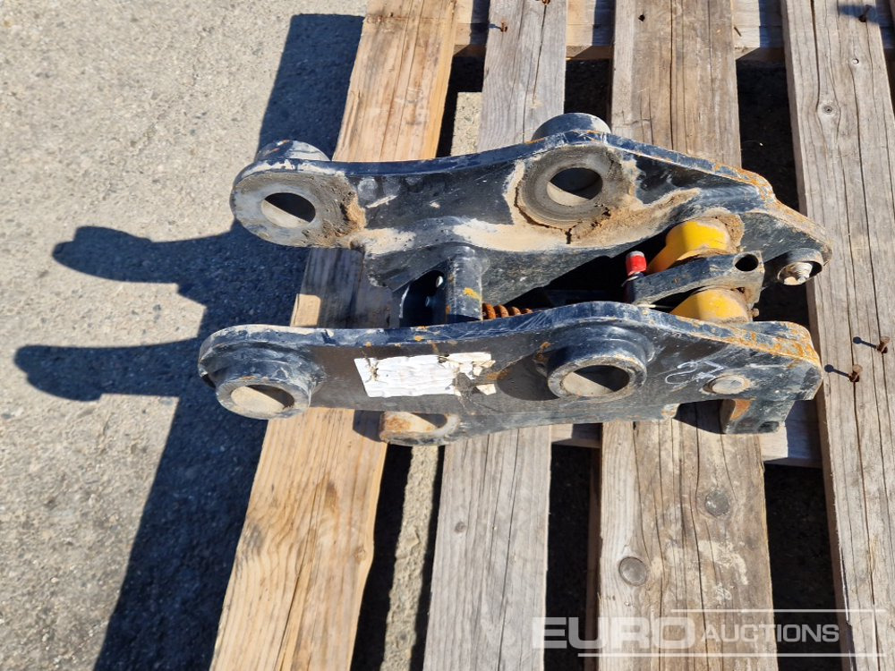 2017 JCB Quick Hitch 980/A02t 68 to Suit 48Z/61R/66Z/67C - Бързо сменник: снимка 5 2017 JCB Quick Hitch 980/A02t 68 to Suit 48Z/61R/66Z/67C - Бързо сменник: снимка 5