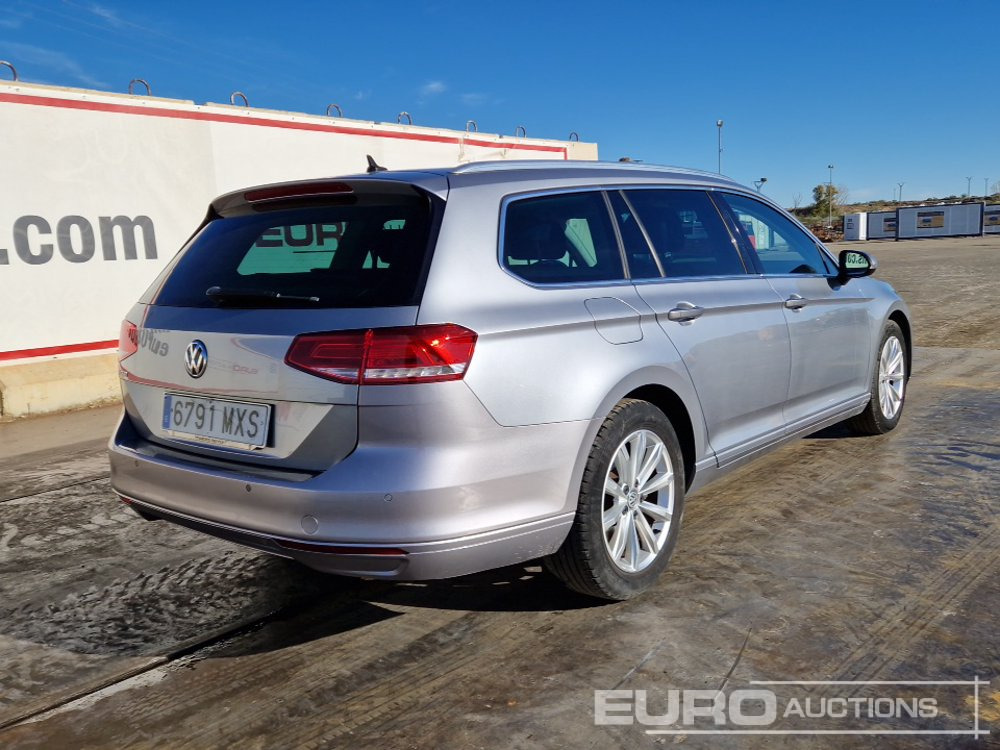 2018 Volkswagen Passat - Лек автомобил: снимка 5 2018 Volkswagen Passat - Лек автомобил: снимка 5
