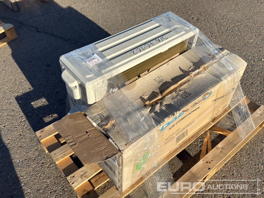 Daewoo Pallet of A/C Unit - Строително оборудване: снимка 3 Daewoo Pallet of A/C Unit - Строително оборудване: снимка 3
