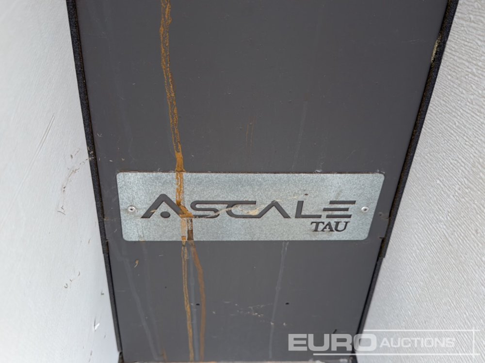 Frame Stand with Tiles Pieces 2.80x1.20 (44 of) - Строително оборудване: снимка 5 Frame Stand with Tiles Pieces 2.80x1.20 (44 of) - Строително оборудване: снимка 5