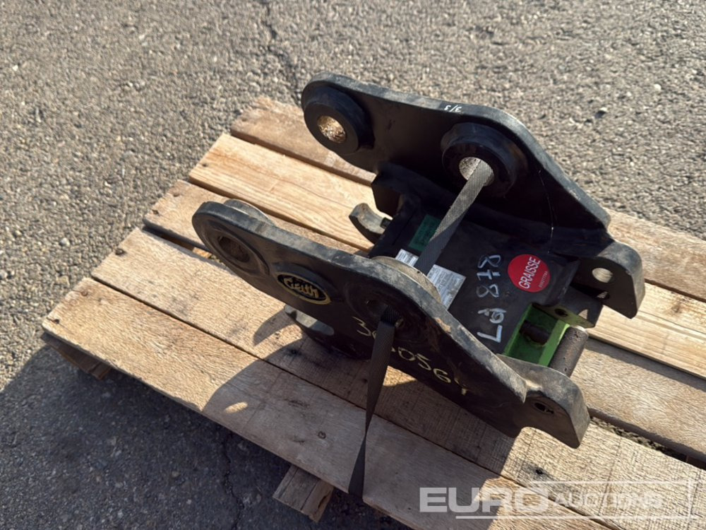 Geith Manual Coupler 35mm Pin to suit 3.5 Ton Excavator / Enganche Rápido de 35mm Pasador para Excavadora de 3.5 Ton - Бързо сменник: снимка 2 Geith Manual Coupler 35mm Pin to suit 3.5 Ton Excavator / Enganche Rápido de 35mm Pasador para Excavadora de 3.5 Ton - Бързо сменник: снимка 2