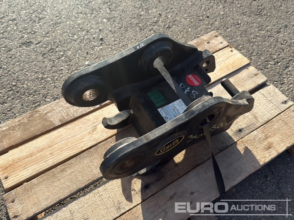 Geith Manual Coupler 35mm Pin to suit 3.5 Ton Excavator / Enganche Rápido de 35mm Pasador para Excavadora de 3.5 Ton - Бързо сменник: снимка 1 Geith Manual Coupler 35mm Pin to suit 3.5 Ton Excavator / Enganche Rápido de 35mm Pasador para Excavadora de 3.5 Ton - Бързо сменник: снимка 1