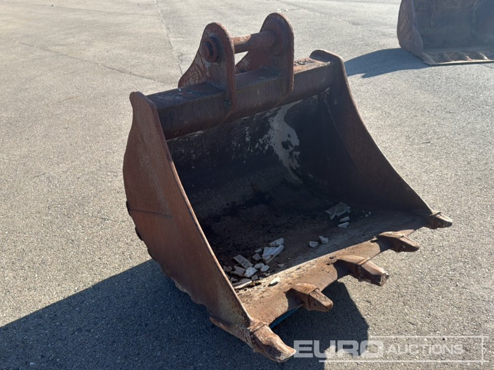 JCB 51" Digging Bucket to suit Backhoe Loader - Кофа: снимка 2 JCB 51" Digging Bucket to suit Backhoe Loader - Кофа: снимка 2