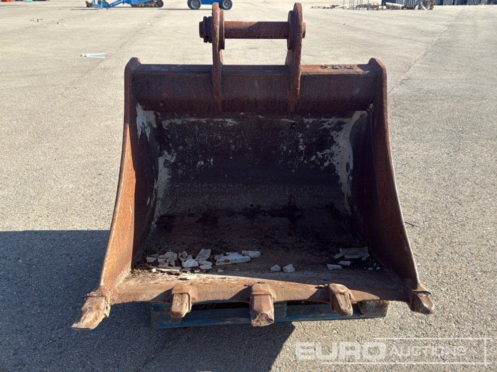 JCB 51" Digging Bucket to suit Backhoe Loader - Кофа: снимка 5 JCB 51" Digging Bucket to suit Backhoe Loader - Кофа: снимка 5