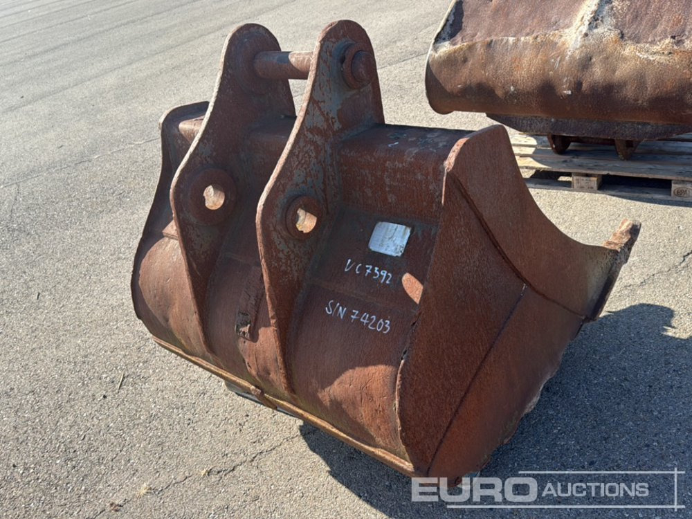 JCB 51" Digging Bucket to suit Backhoe Loader - Кофа: снимка 3 JCB 51" Digging Bucket to suit Backhoe Loader - Кофа: снимка 3