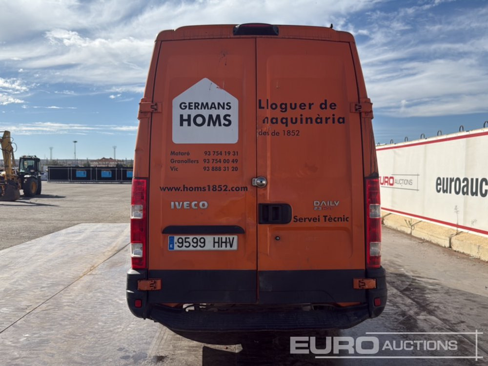 2012 Iveco Daily 35 S14 - Лекотоварен автомобил: снимка 4 2012 Iveco Daily 35 S14 - Лекотоварен автомобил: снимка 4