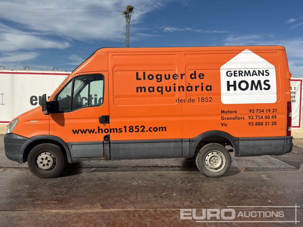 2012 Iveco Daily 35 S14 - Лекотоварен автомобил: снимка 2 2012 Iveco Daily 35 S14 - Лекотоварен автомобил: снимка 2