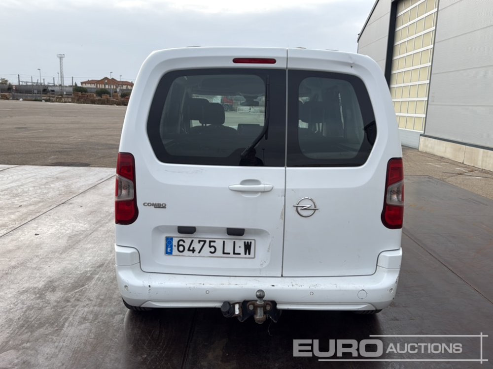 2020 Opel COMBO LIFE - Лекотоварен автомобил: снимка 4 2020 Opel COMBO LIFE - Лекотоварен автомобил: снимка 4