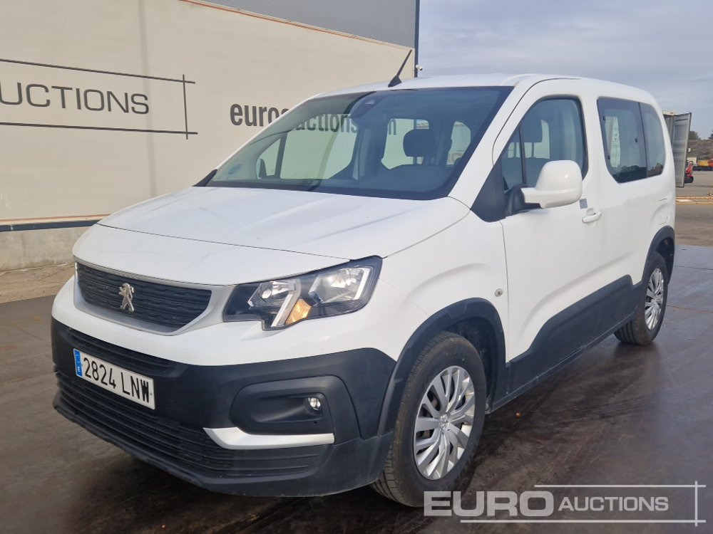 2021 Peugeot RIFTER - Лекотоварен автомобил: снимка 2 2021 Peugeot RIFTER - Лекотоварен автомобил: снимка 2