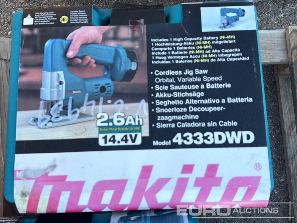 Makita 4334 DWD - Строително оборудване: снимка 2 Makita 4334 DWD - Строително оборудване: снимка 2