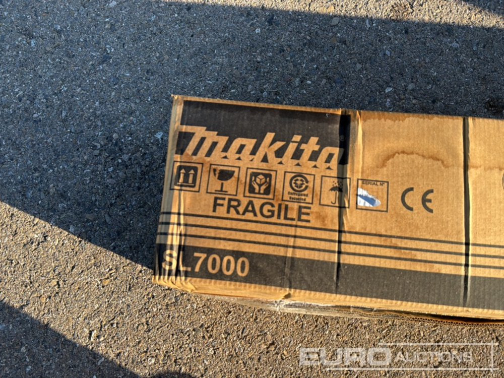 Makita sl7000 - Строително оборудване: снимка 4 Makita sl7000 - Строително оборудване: снимка 4