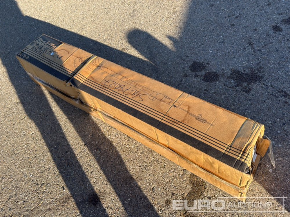 Makita sl7000 - Строително оборудване: снимка 3 Makita sl7000 - Строително оборудване: снимка 3