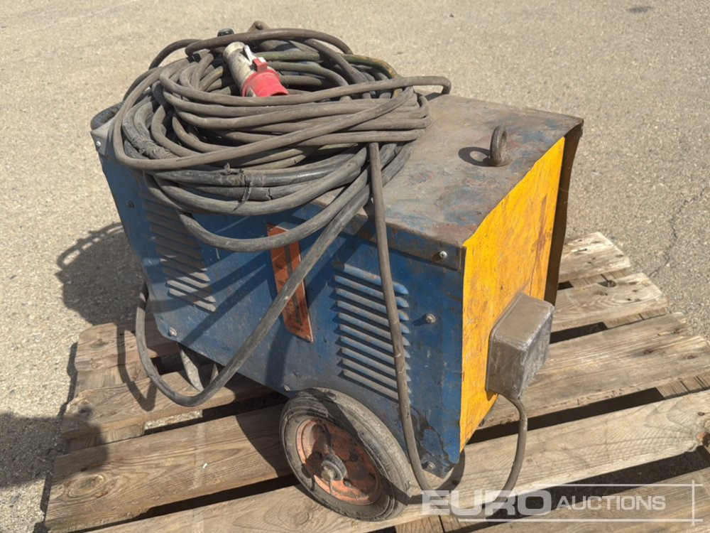 Mig Welding Machine 220-230 Volts - Строително оборудване: снимка 3 Mig Welding Machine 220-230 Volts - Строително оборудване: снимка 3