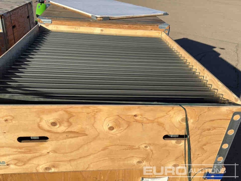 Pallet of Solar Panel (24 of) - Строително оборудване: снимка 2 Pallet of Solar Panel (24 of) - Строително оборудване: снимка 2