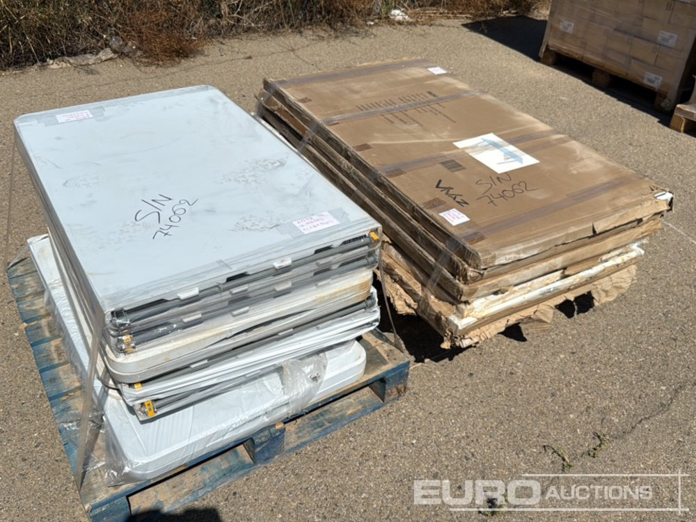 Pallet of Tables (14 of) - Инструмент/ Оборудване: снимка 1 Pallet of Tables (14 of) - Инструмент/ Оборудване: снимка 1