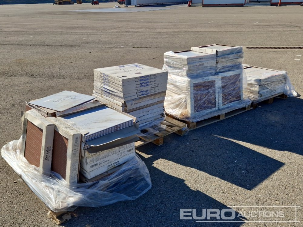 Pallet of Tiles (4 of) / Azulejos - Строително оборудване: снимка 1 Pallet of Tiles (4 of) / Azulejos - Строително оборудване: снимка 1