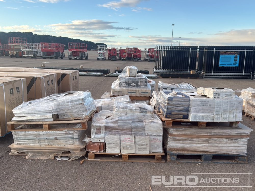 Pallet of Various Tiles (13 of) - Строително оборудване: снимка 1 Pallet of Various Tiles (13 of) - Строително оборудване: снимка 1