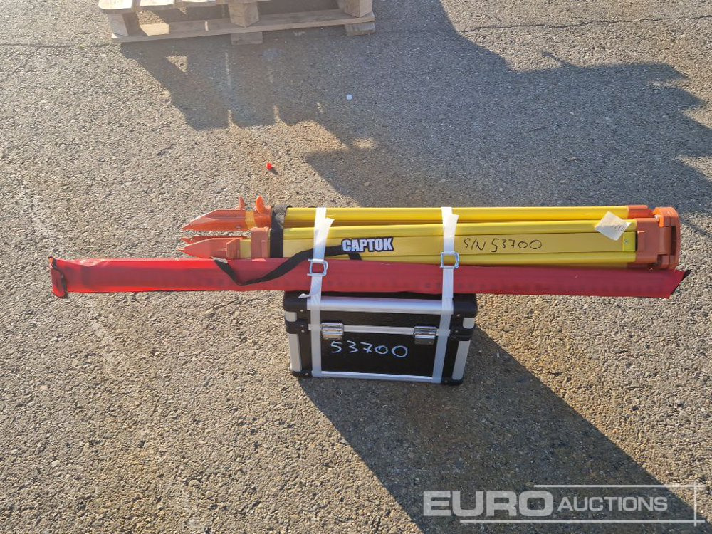 Unused 2025 Captok Self-Leveling Rotary Laser Level Wth Batteries, Receiver, Tripod, Grade Rod / Laser - Строително оборудване: снимка 5 Unused 2025 Captok Self-Leveling Rotary Laser Level Wth Batteries, Receiver, Tripod, Grade Rod / Laser - Строително оборудване: снимка 5