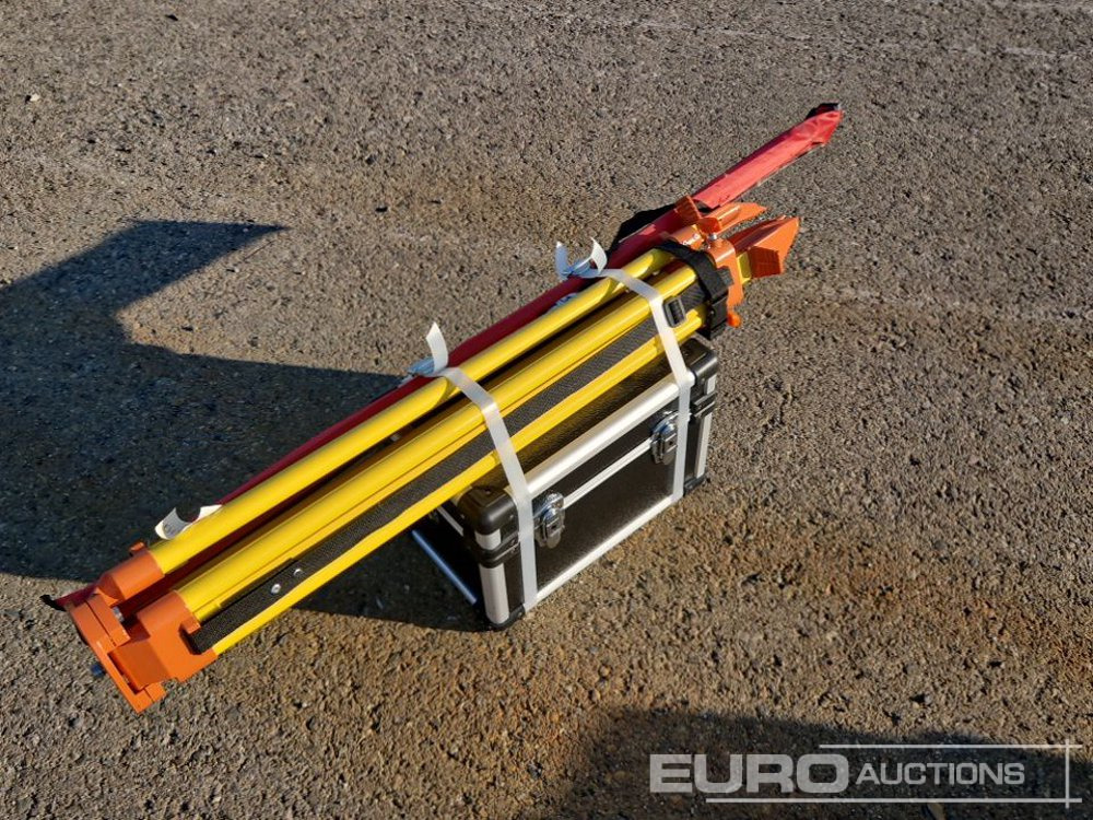 Unused 2025 Captok Self-Leveling Rotary Laser Level Wth Batteries, Receiver, Tripod, Grade Rod / Laser - Строително оборудване: снимка 2 Unused 2025 Captok Self-Leveling Rotary Laser Level Wth Batteries, Receiver, Tripod, Grade Rod / Laser - Строително оборудване: снимка 2