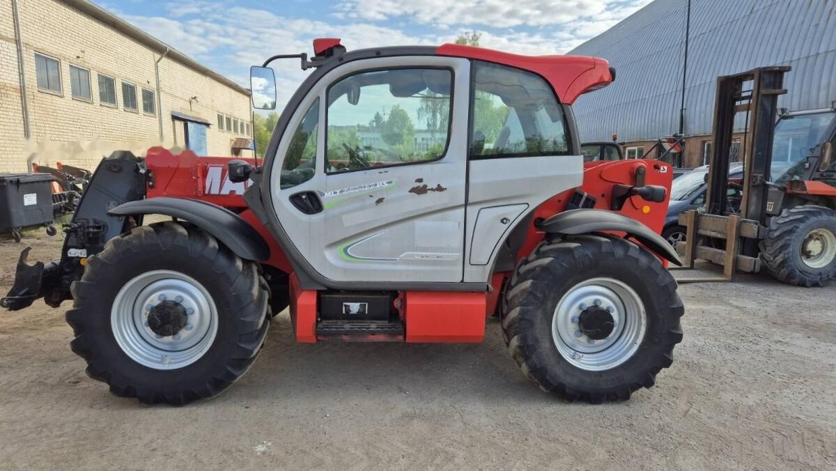 Manitou MANITOU MLT840 - Телескопичен товарач: снимка 3 Manitou MANITOU MLT840 - Телескопичен товарач: снимка 3