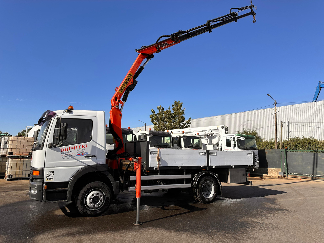 Camion bénne Mercedes Benz MP1 CR-092-BP - Самосвал камион, Камион с кран: снимка 2 Camion bénne Mercedes Benz MP1 CR-092-BP - Самосвал камион, Камион с кран: снимка 2