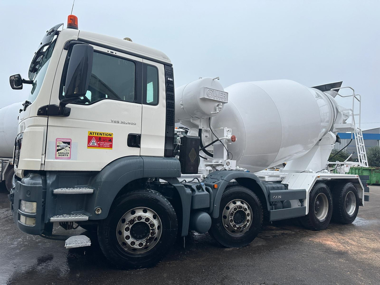 Camion béton MAN TGS 32.400 DB-416-ZR - Бетоновоз: снимка 2 Camion béton MAN TGS 32.400 DB-416-ZR - Бетоновоз: снимка 2