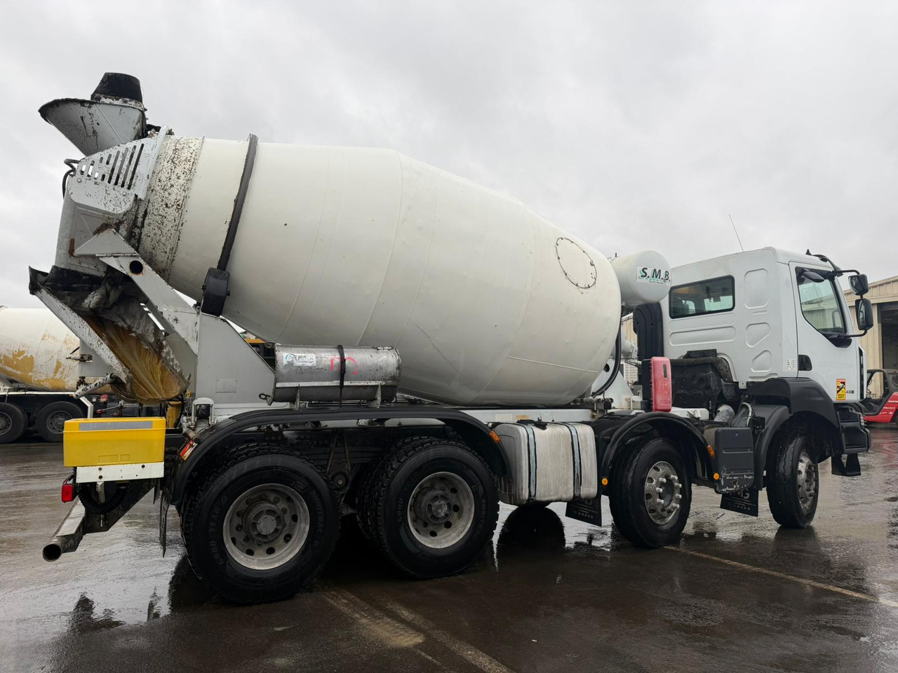 Camion béton Renault Kerax 430 DE-872-MM - Бетоновоз: снимка 4 Camion béton Renault Kerax 430 DE-872-MM - Бетоновоз: снимка 4