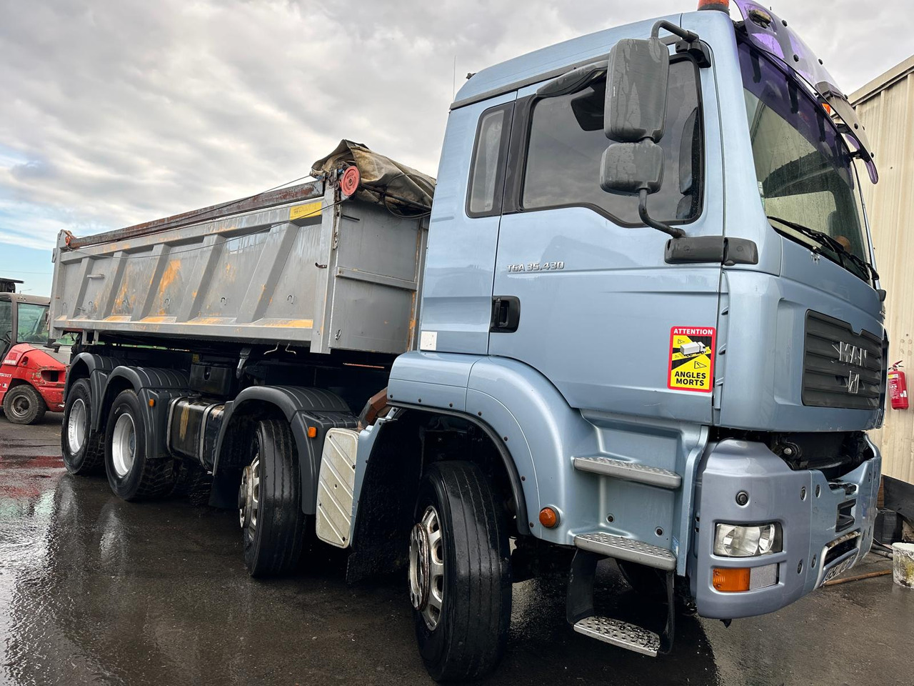 Camion bi-benne MAN TGA 35.430 5894-YQ-56 - Самосвал камион: снимка 3 Camion bi-benne MAN TGA 35.430 5894-YQ-56 - Самосвал камион: снимка 3