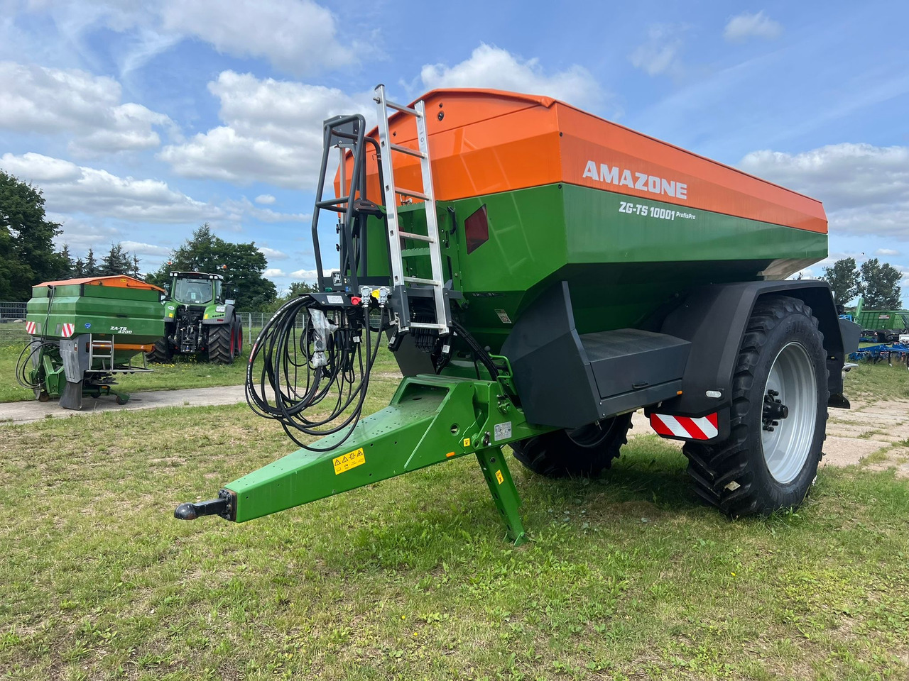 Amazone Anhängestreuer ZG-TS 10001 - Пръскачка: снимка 1 Amazone Anhängestreuer ZG-TS 10001 - Пръскачка: снимка 1