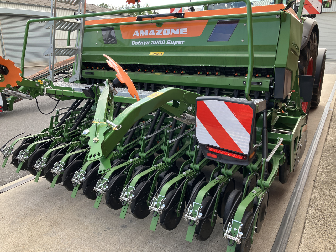 Amazone KG 3001 Cataya 3000 Super - Сеялка: снимка 1 Amazone KG 3001 Cataya 3000 Super - Сеялка: снимка 1
